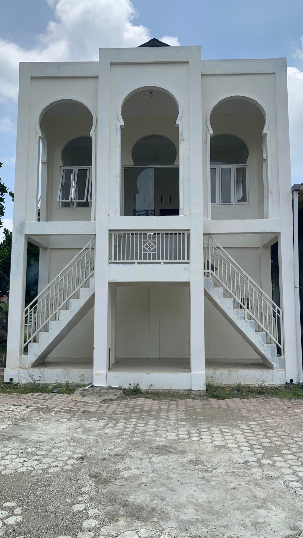 Kantor keuchik gampong Lambarih Jurong Raya, sebagai pusat pemerintahan gampong di Lambarih JR.